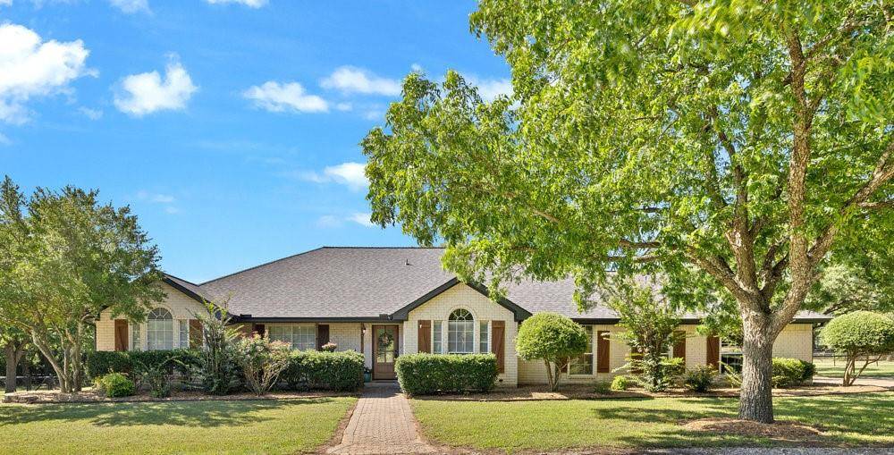 8351 County Road 530, Mansfield, TX 76063
