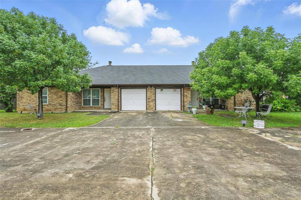 515 Signal Hill Court S, Fort Worth, TX 76112