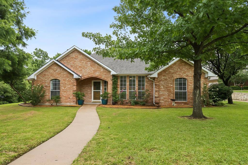 312 Bluffview Court, Forney, TX 75126