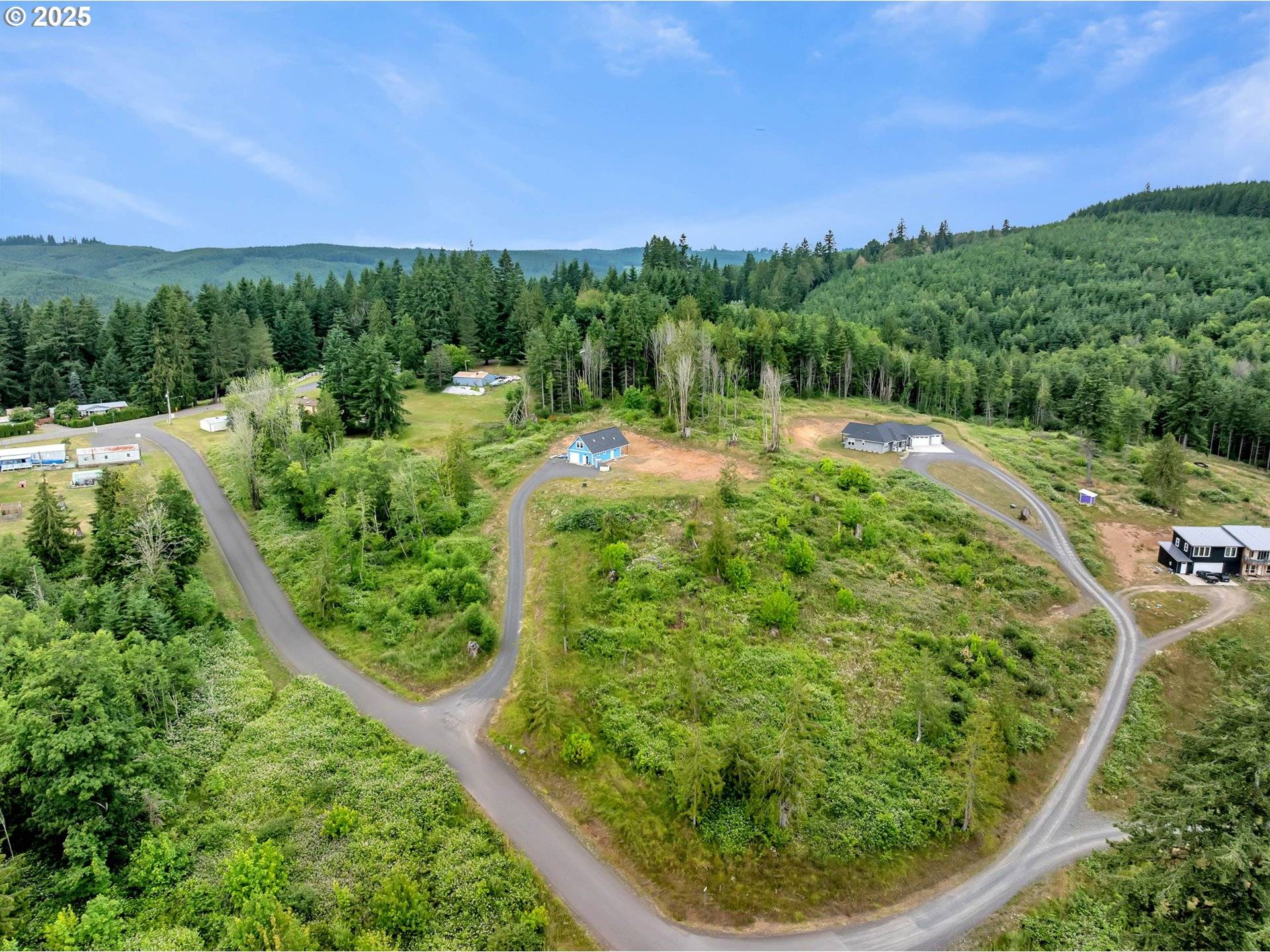Kelso, WA 98626,215 STEWART DR