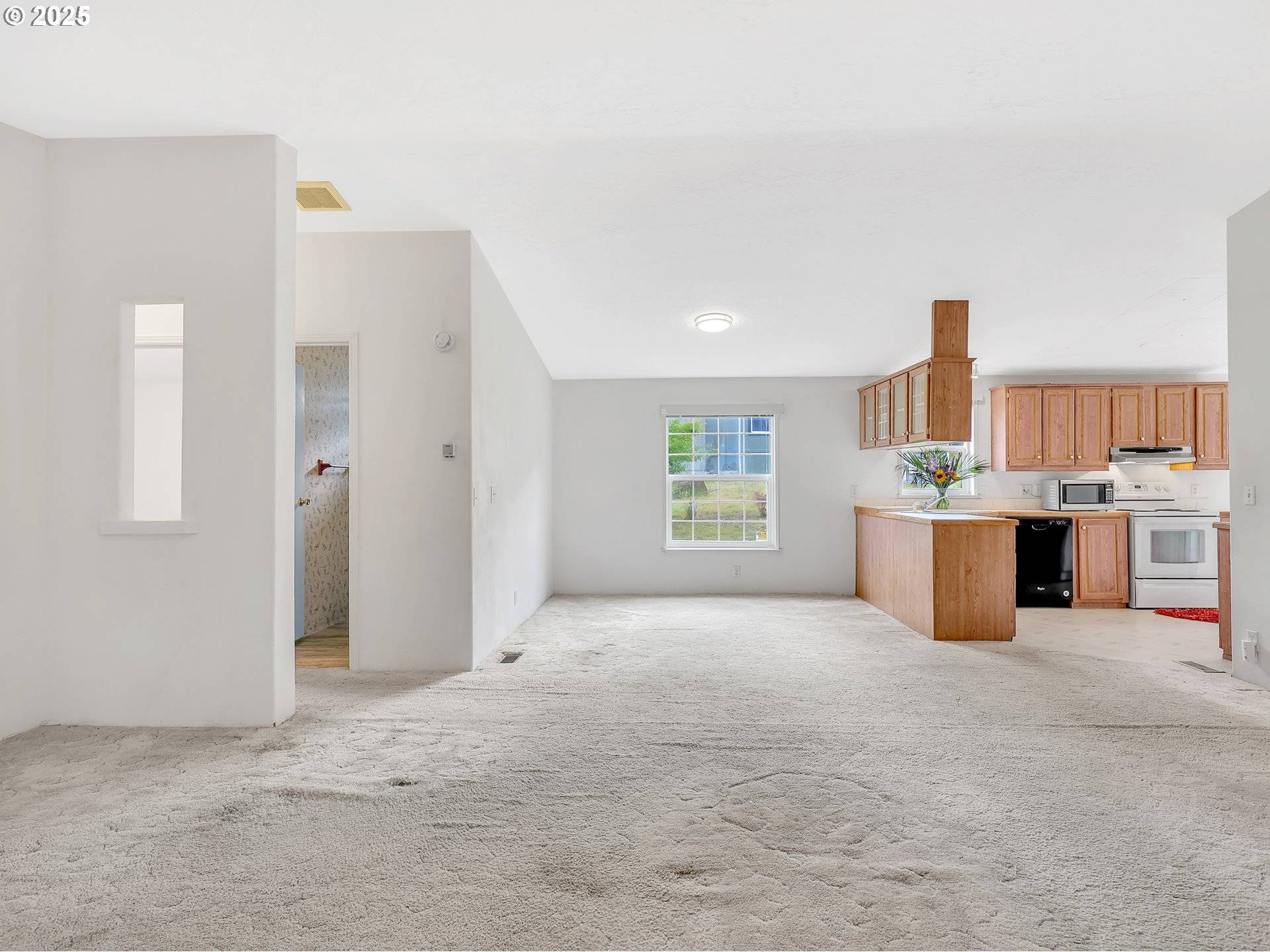 Seaside, OR 97138,375 Forest CT