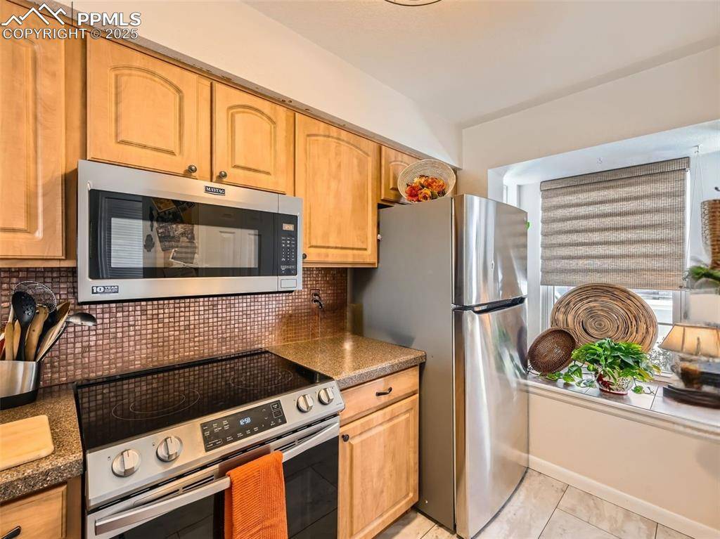 Colorado Springs, CO 80905,2186 Giltshire DR