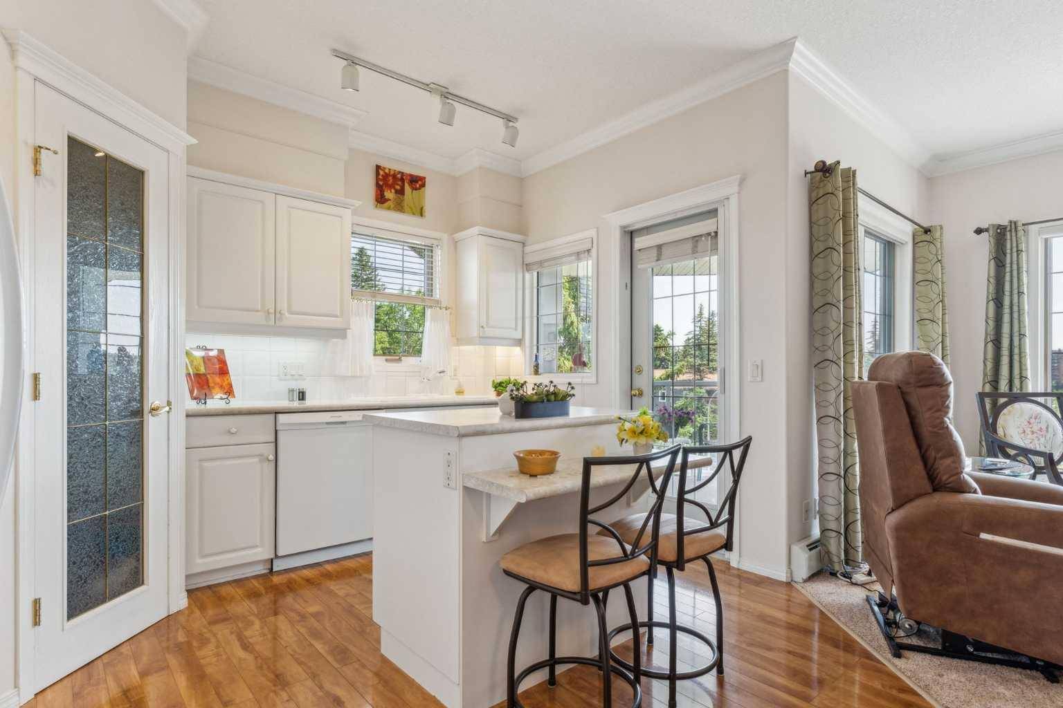 Calgary, AB T2H 3A1,8535 Bonaventure DR SE #453