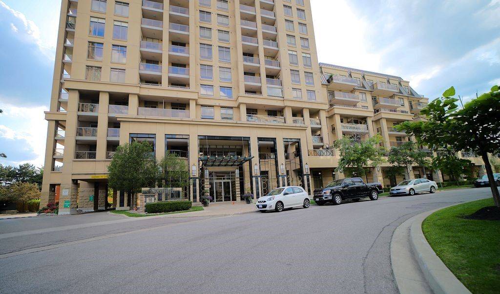 Toronto C15, ON M2K 3C7,18 Kenaston GDNS #1108