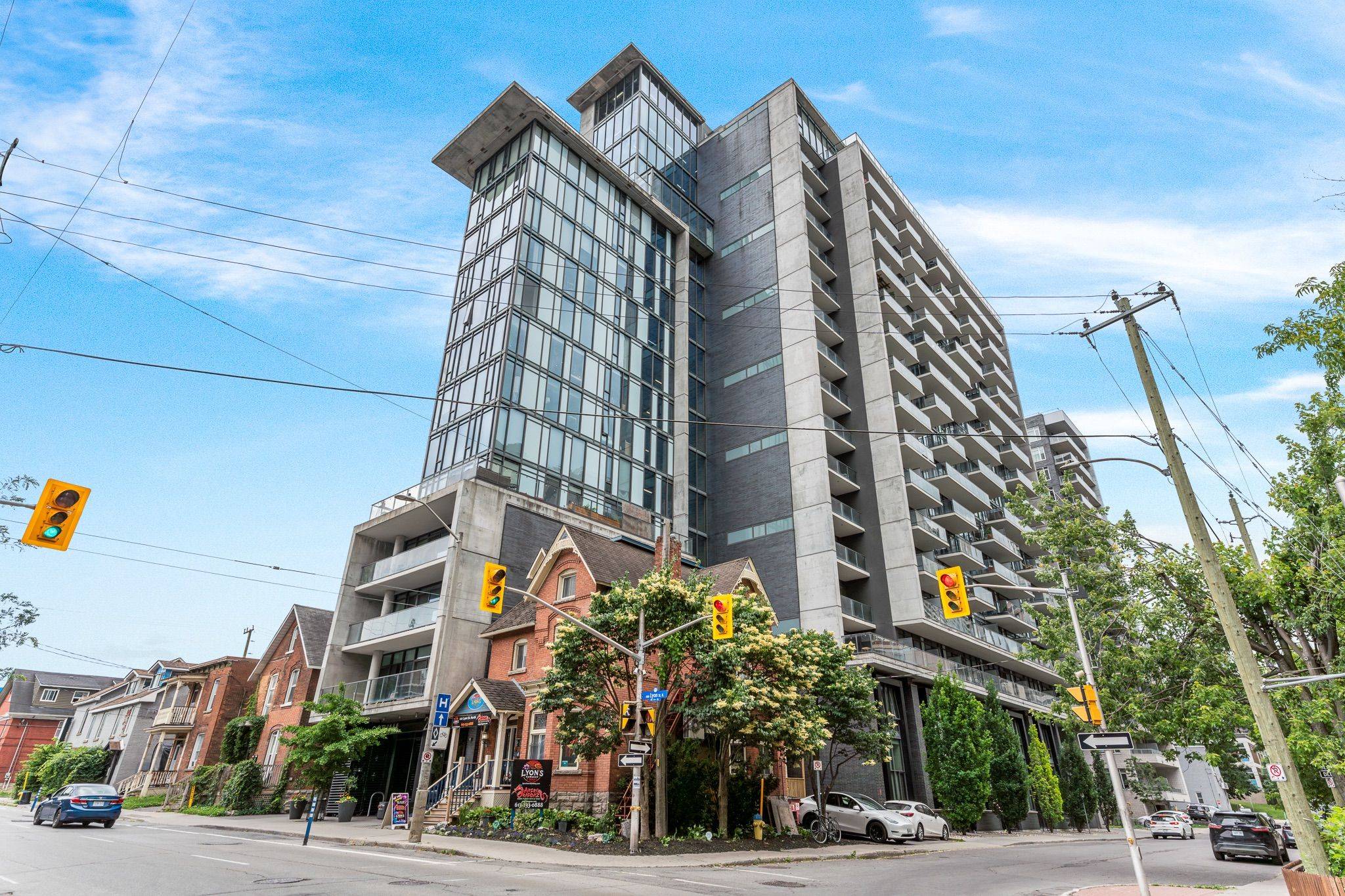 224 Lyon ST, Ottawa Centre, ON K1R 0C1