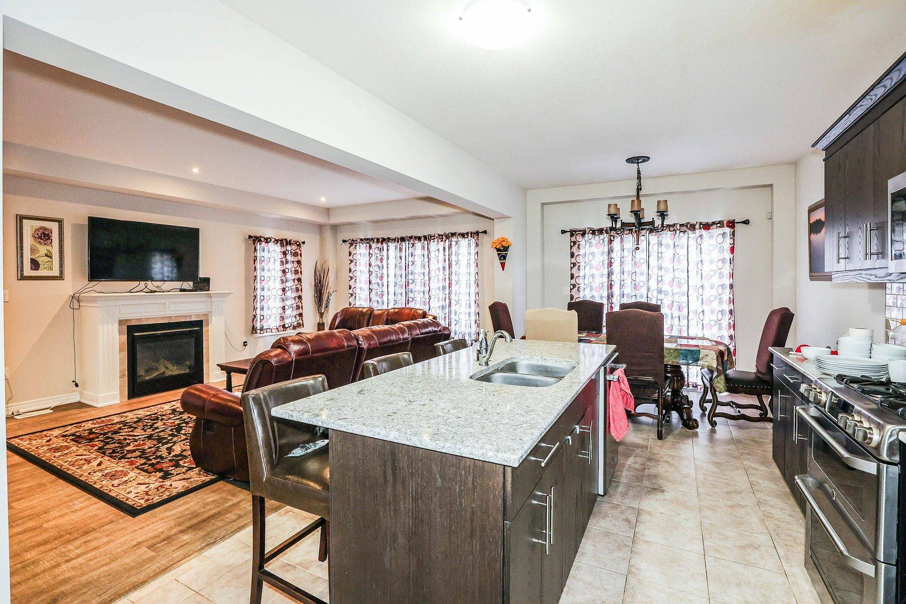 Niagara Falls, ON L2G 4P9,7753 Clendenning ST