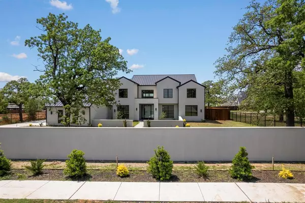 Southlake, TX 76092,310 Shady Oaks Drive