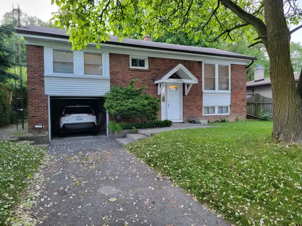 3296 Lawrence AVE E, Toronto E09, ON M1H 1A6