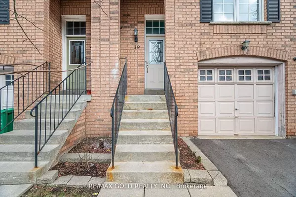 Brampton, ON L6V 4M7,2 Claybrick CT #39