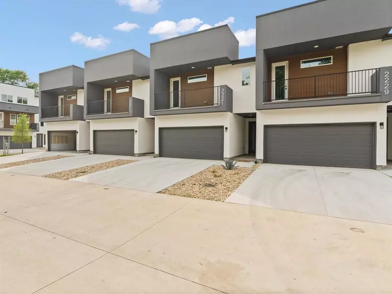 7811 Franco, Dallas, TX 78235