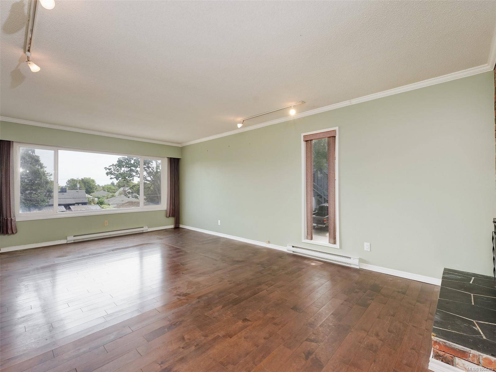 Victoria, BC V8T 4A8,2520 Fifth St