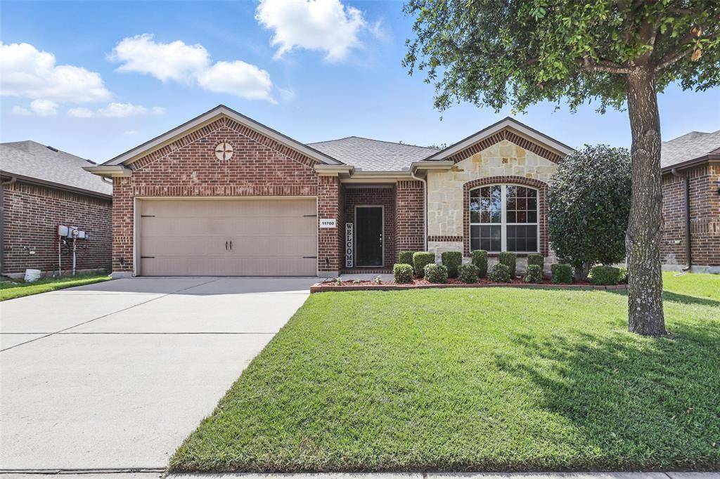 11700 Anna Grace Drive, Fort Worth, TX 76028