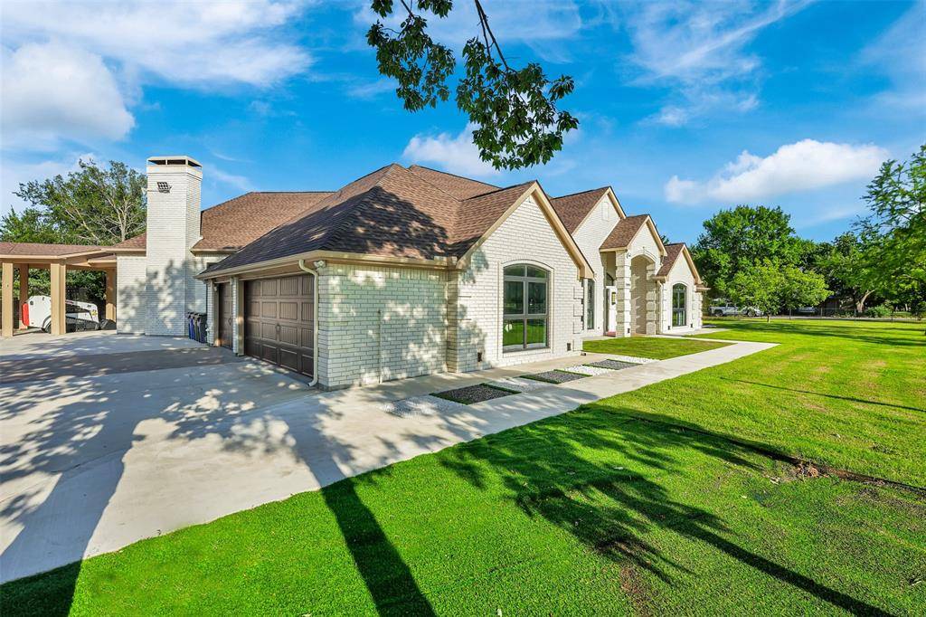 Lucas, TX 75002,1690 Lynn Lane