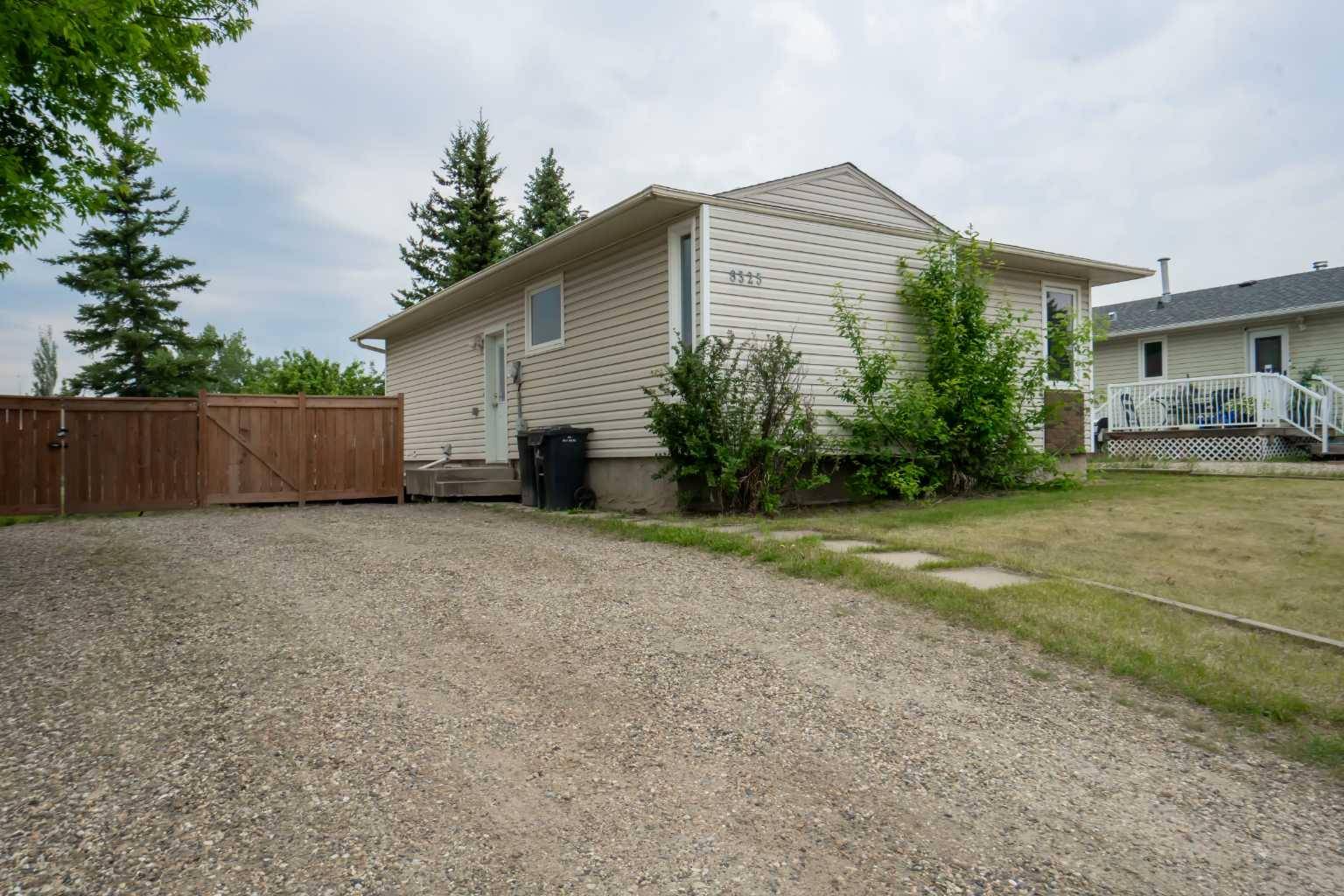 8325 101 AVE, Peace River, AB T8S 1N2