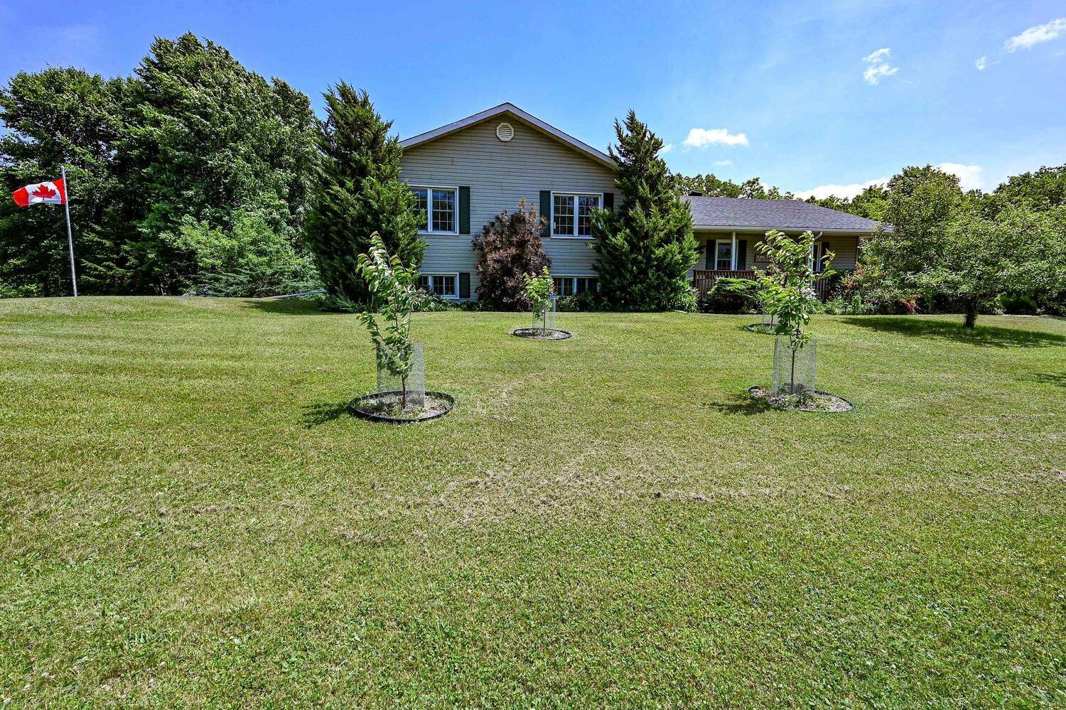 193 Kellys RD, Rideau Lakes, ON K7A 4S5