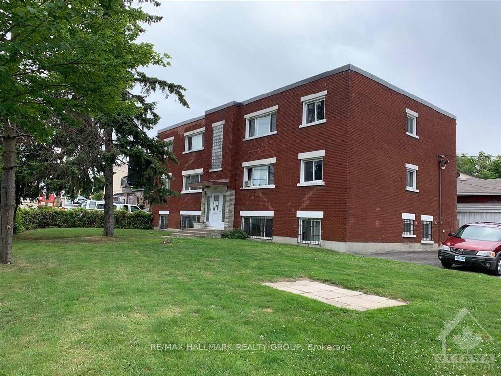 1064 MERIVALE RD #1, Carlington - Central Park, ON K1Z 6A9
