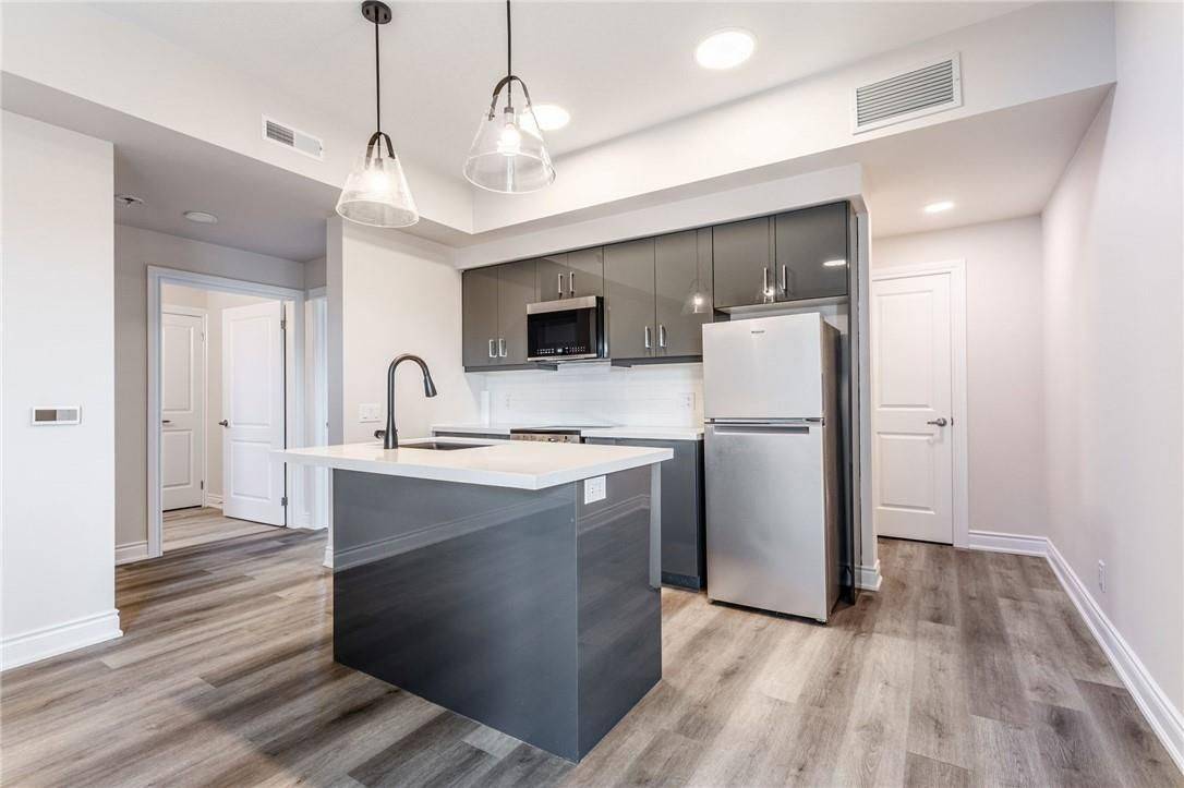 Hamilton, ON L8G 1L9,261 KING ST #301 - 3A