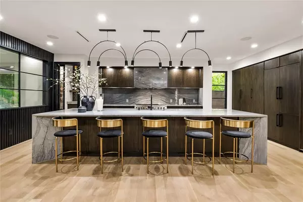 Dallas, TX 75209,4280 Shorecrest Drive