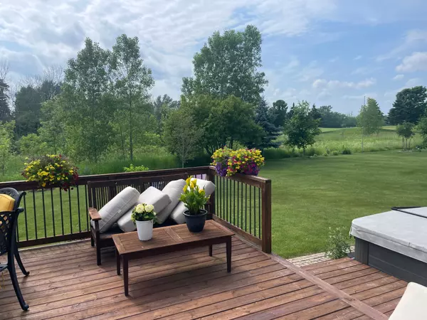 Loyalist, ON K0H 1G0,24 Country Club DR