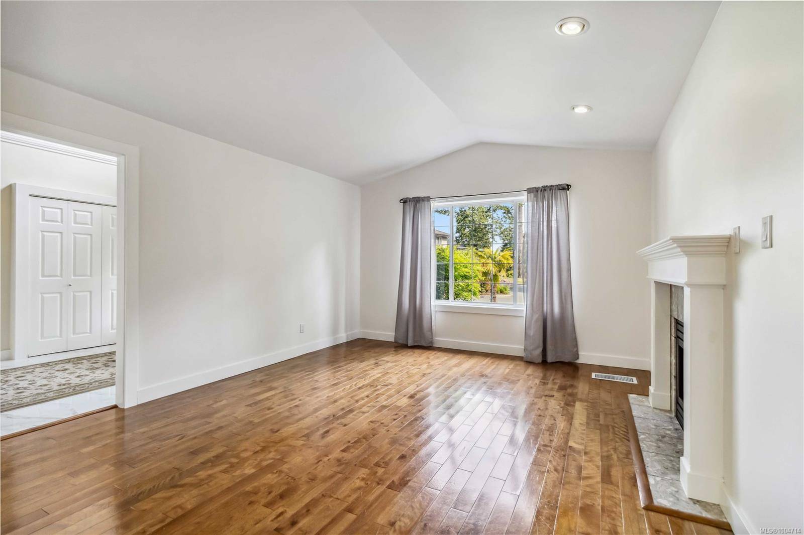 Saanich, BC V8Y 3G6,1275 Mysty Woods