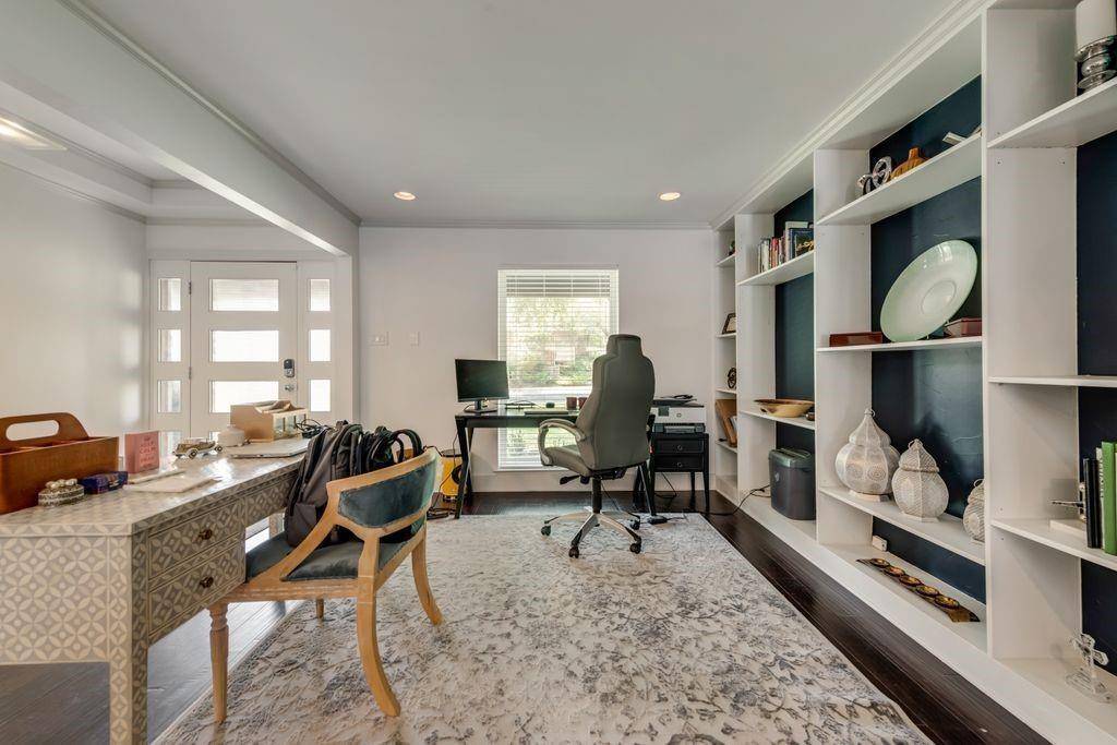 Dallas, TX 75243,9178 Glen Springs Drive