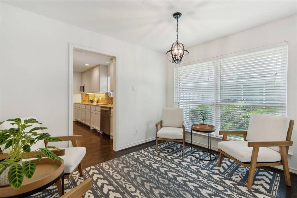 Dallas, TX 75243,9505 Meadowknoll Drive