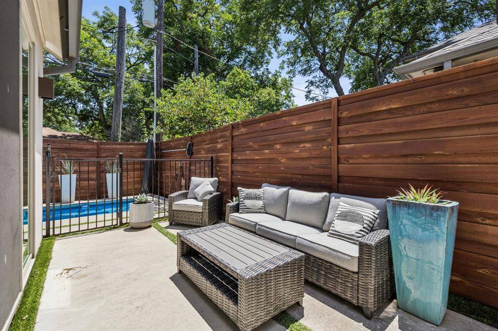 Dallas, TX 75206,5616 Longview Street