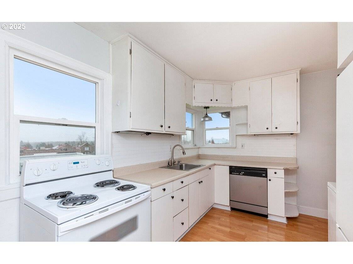 Troutdale, OR 97060,133 SW 2ND ST