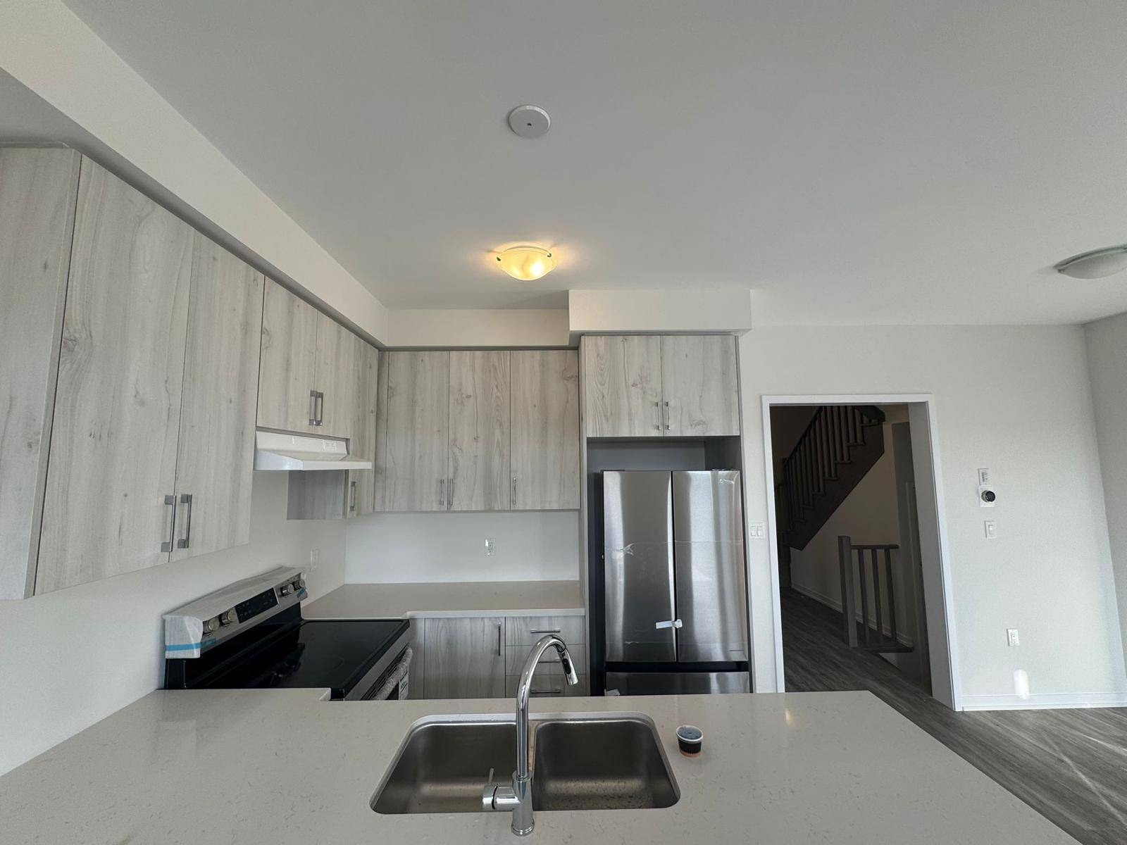 Oshawa, ON L1L 0W5,1536 Wheatcroft DR