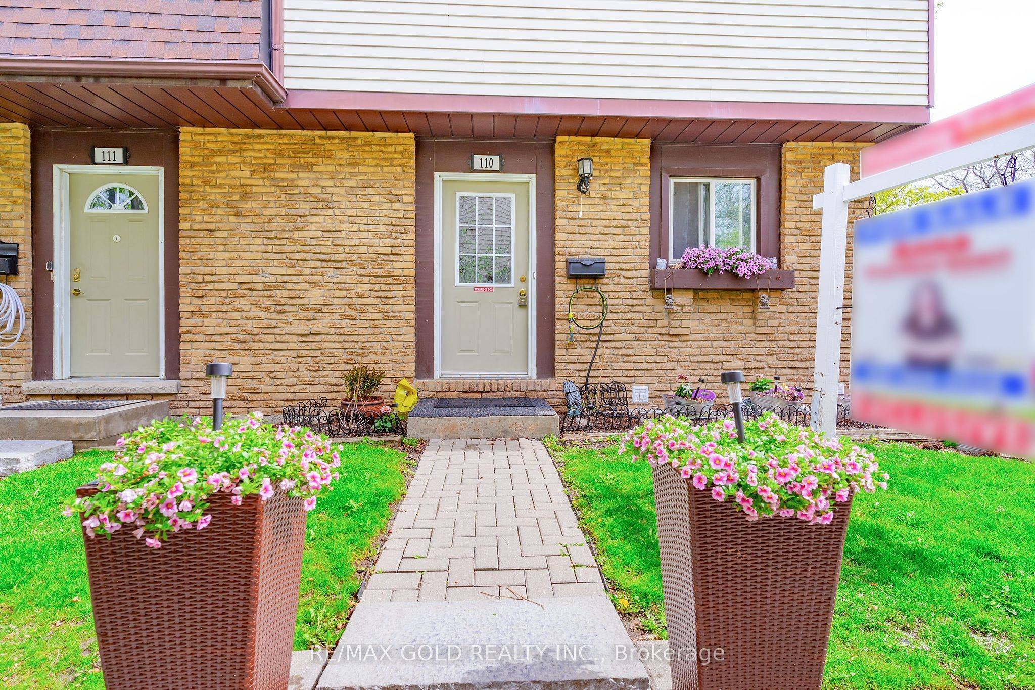 Brampton, ON L6V 3C5,45 Hansen RD N #110