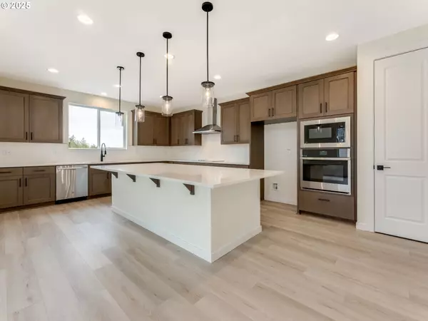 Estacada, OR 97023,2069 NE RIDGE RUN LN