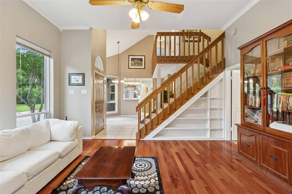 Euless, TX 76039,422 Arbor Creek Drive