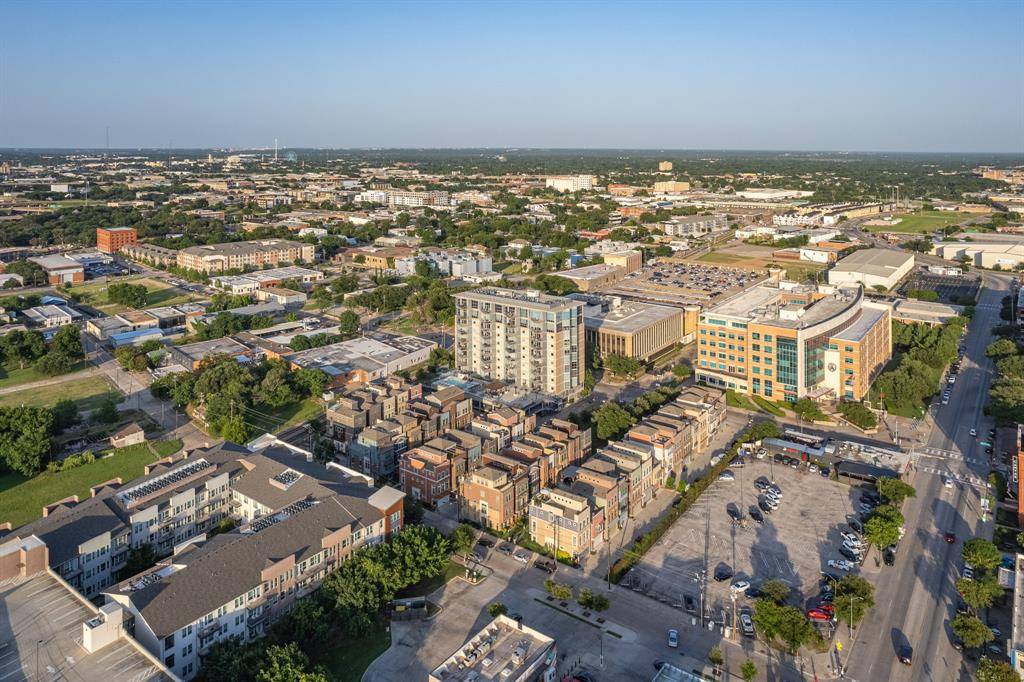 Dallas, TX 75215,1001 Belleview Street #305