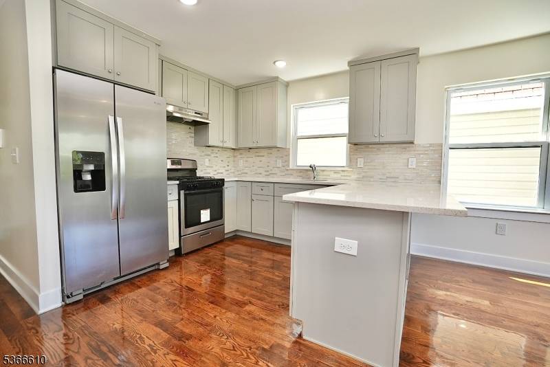 Newark City, NJ 07103,478 S 16Th St #2
