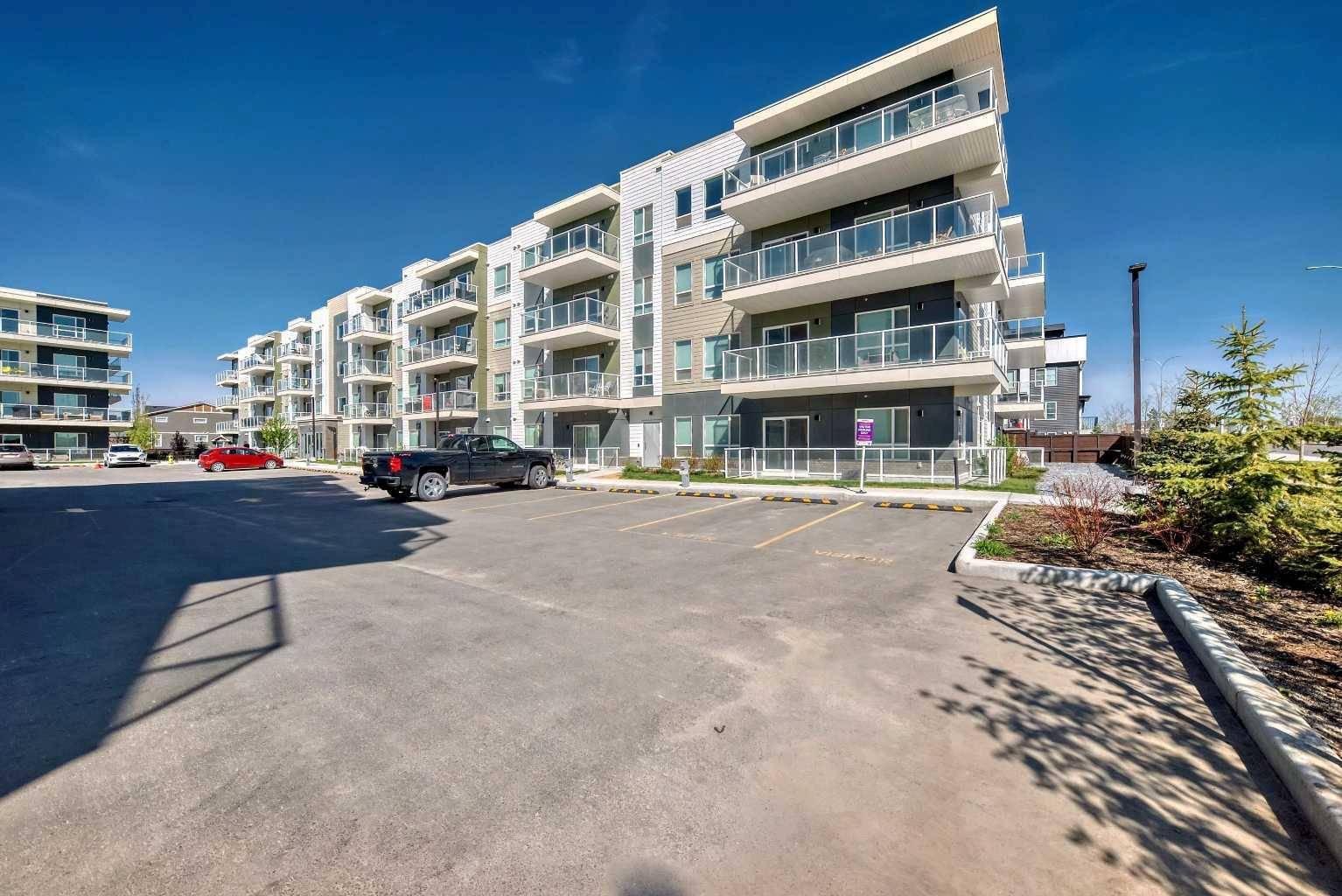 Calgary, AB T3M3T1,220 Seton GRV Southeast #2305