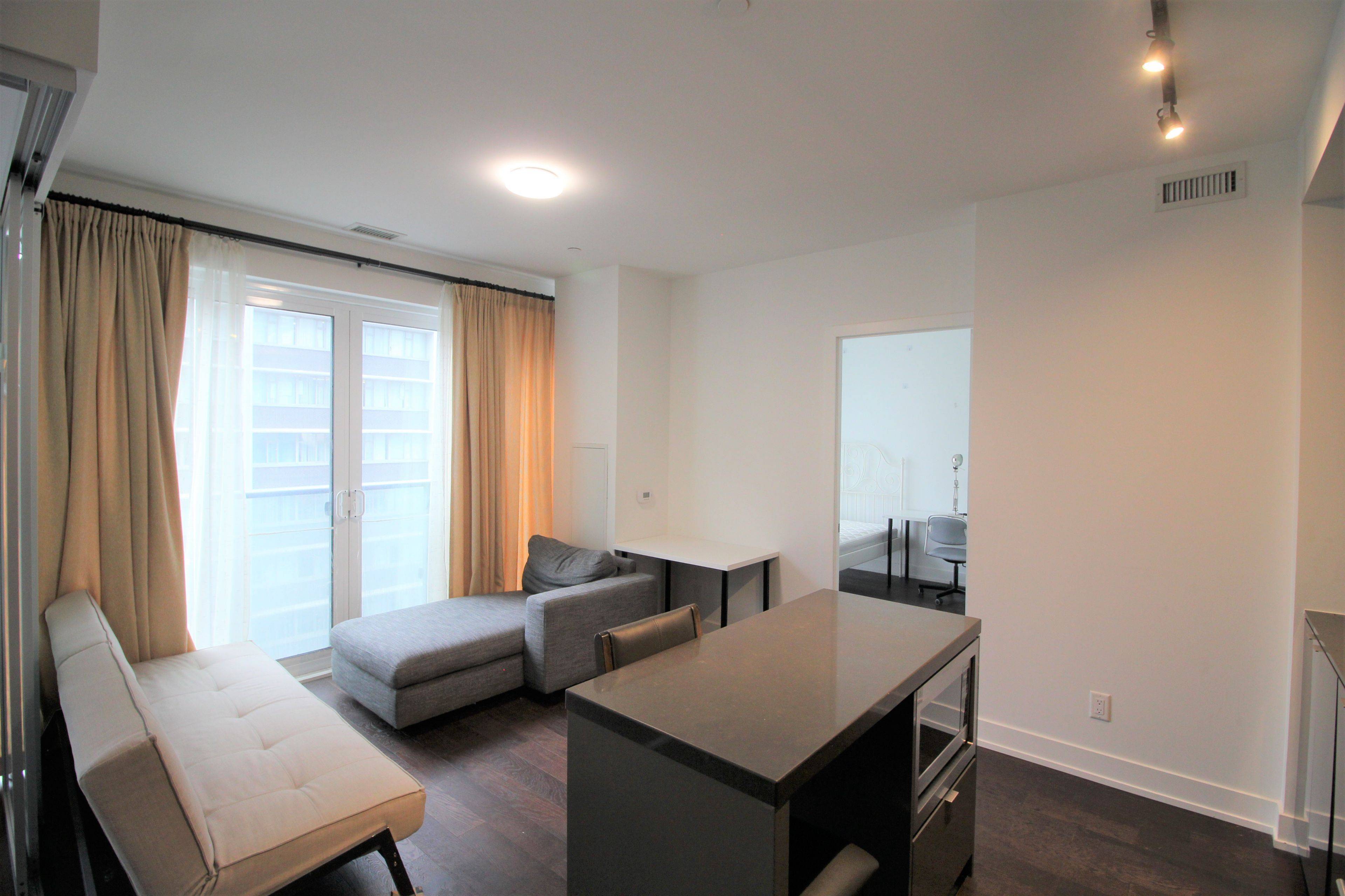 Toronto C01, ON M4Y 1A1,7 Grenville ST #1107