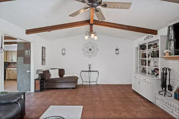 Crawford, TX 76638,225 S Avenue A