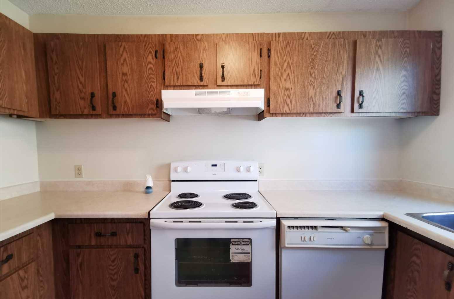 Calgary, AB T1Y4W8,2511 38 ST Northeast #76