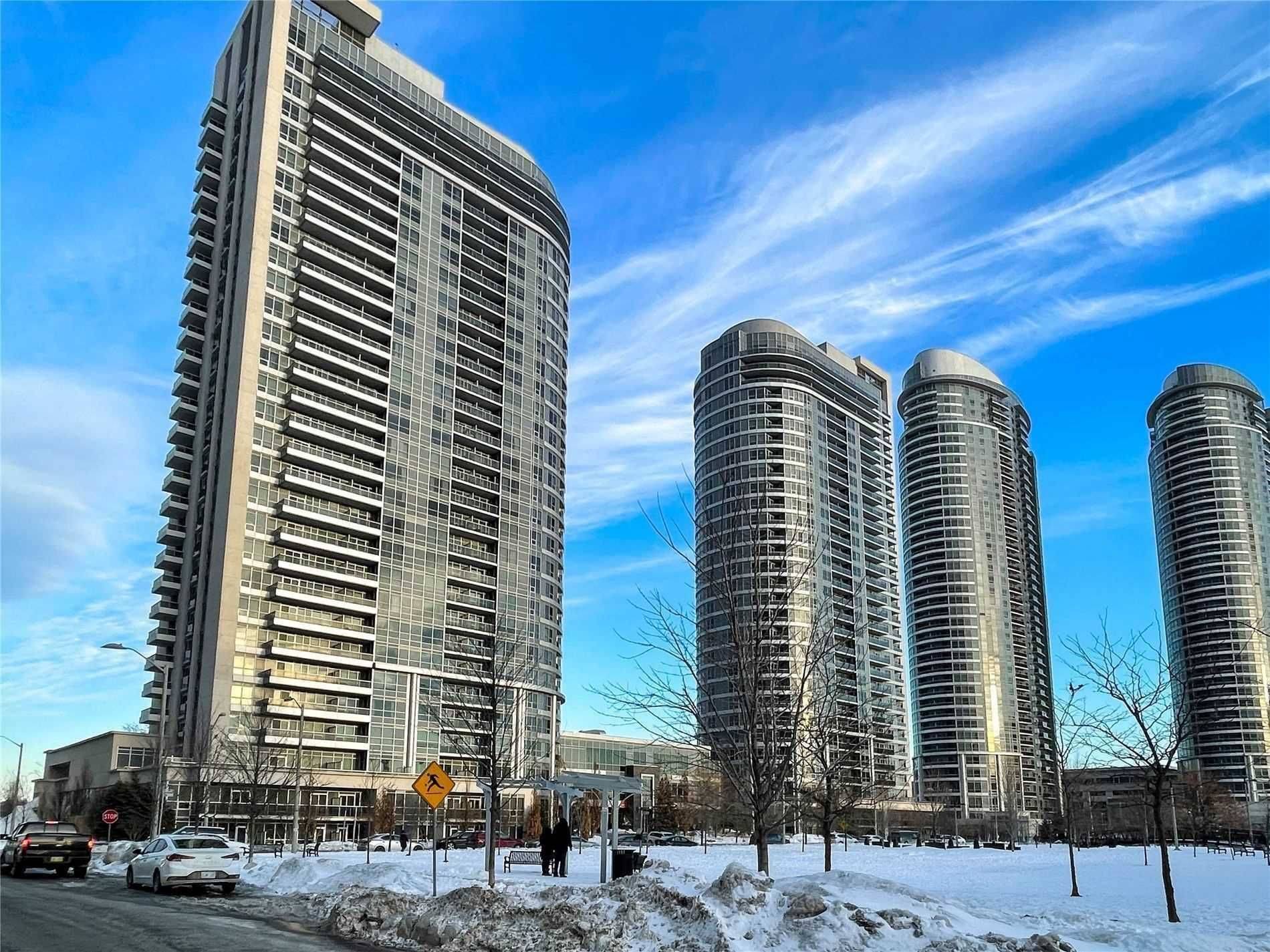 181 VILLAGE GREEN SQ #1914, Toronto E07, ON M1S 0K6