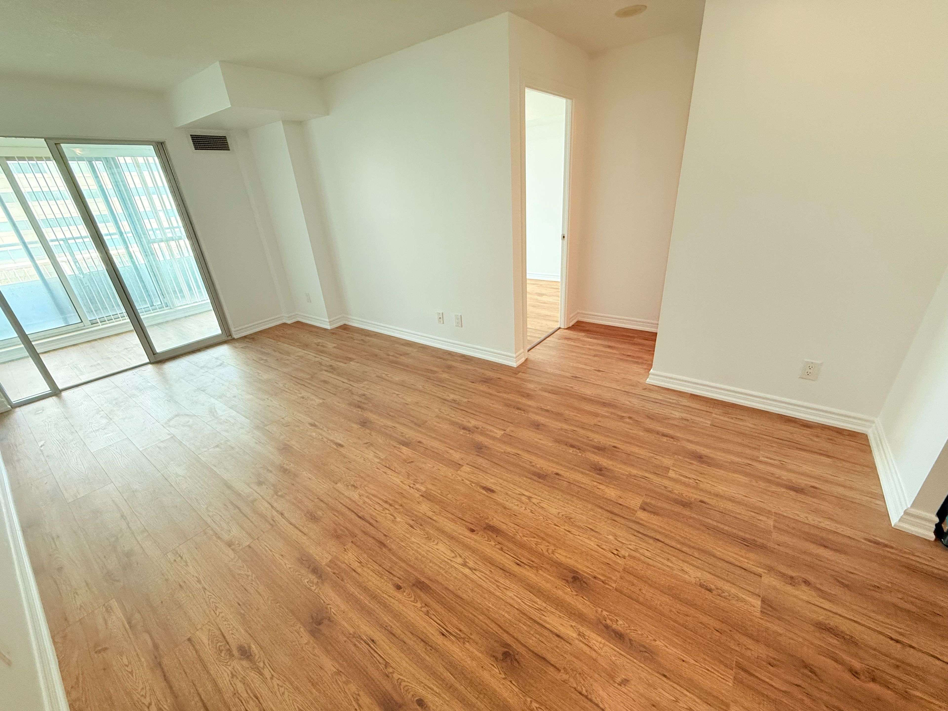 60 Town Centre CT #713, Toronto E09, ON M1P 0B1
