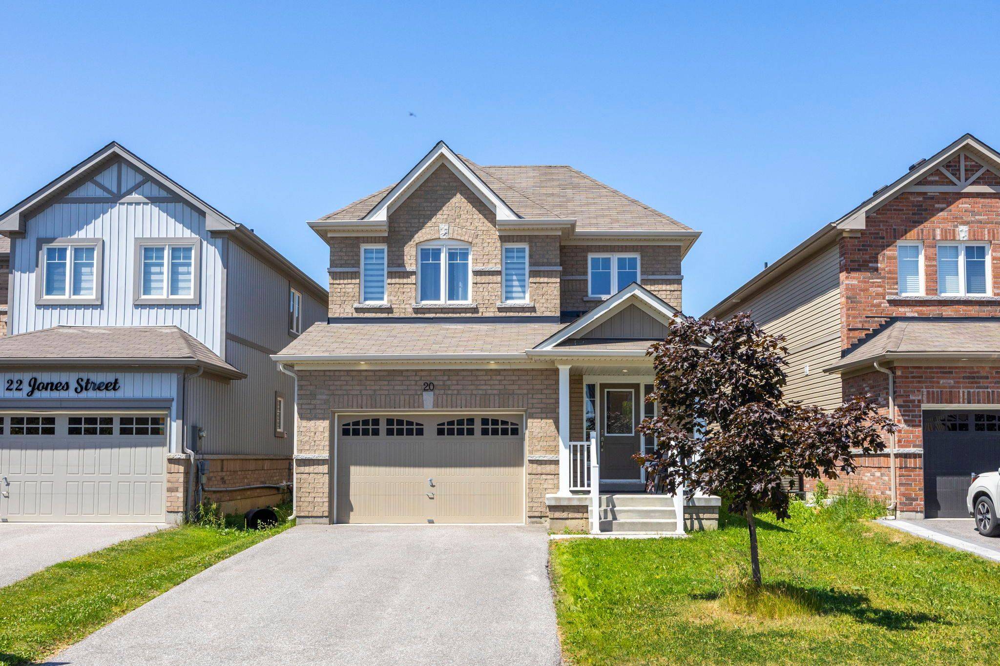 20 Jones ST, New Tecumseth, ON L9R 0C1