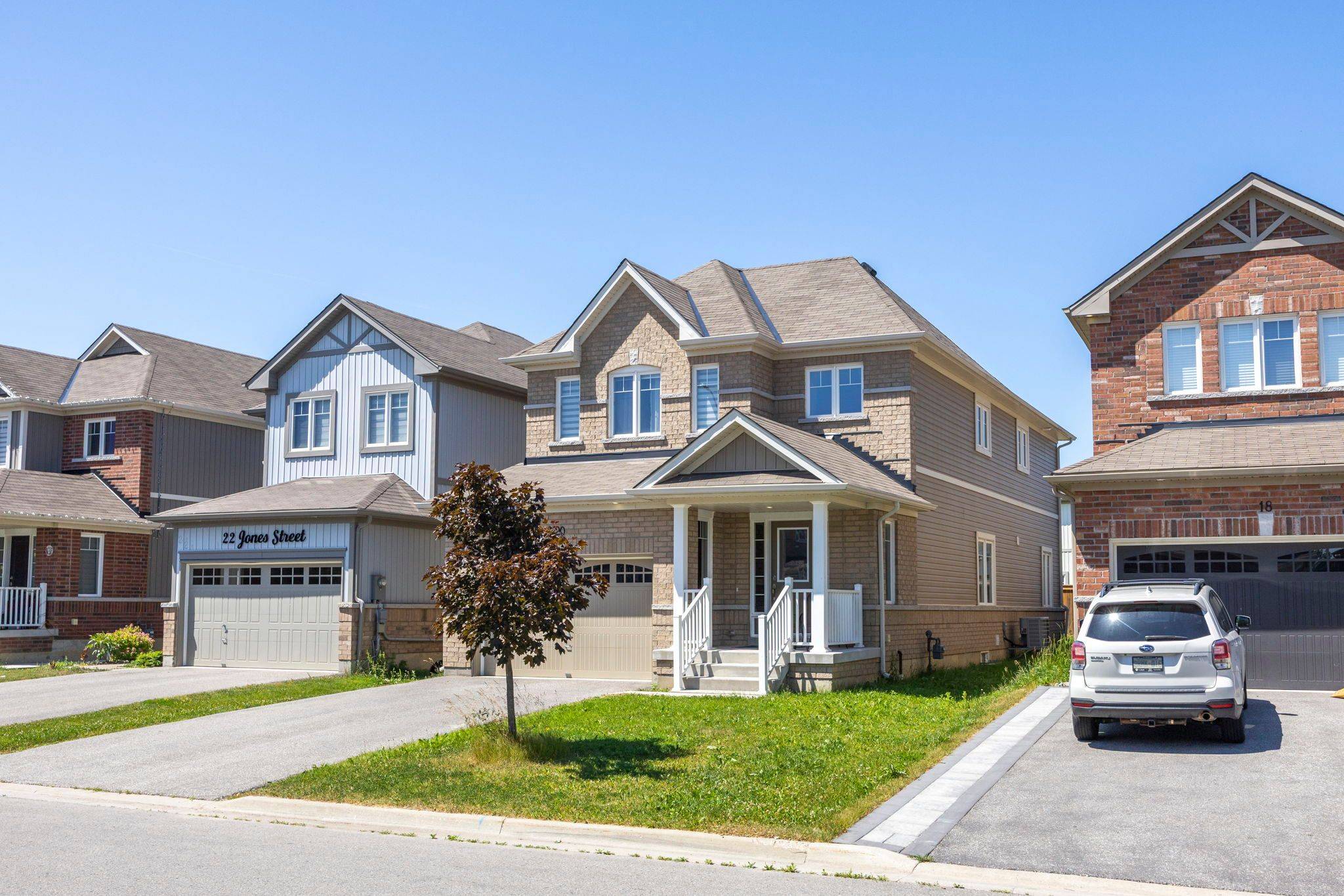 New Tecumseth, ON L9R 0C1,20 Jones ST
