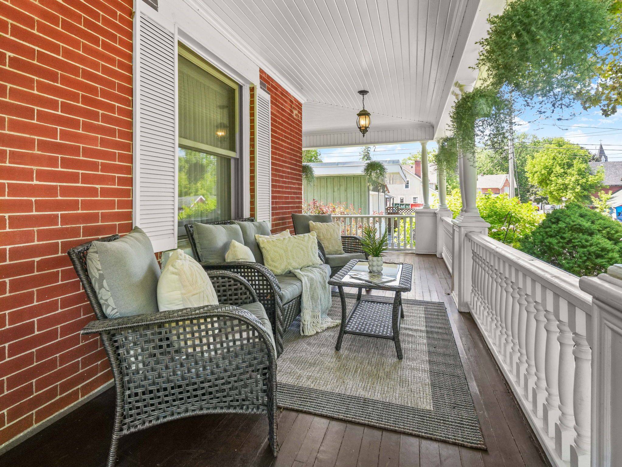 New Tecumseth, ON L0G 1W0,5 Greenaway ST