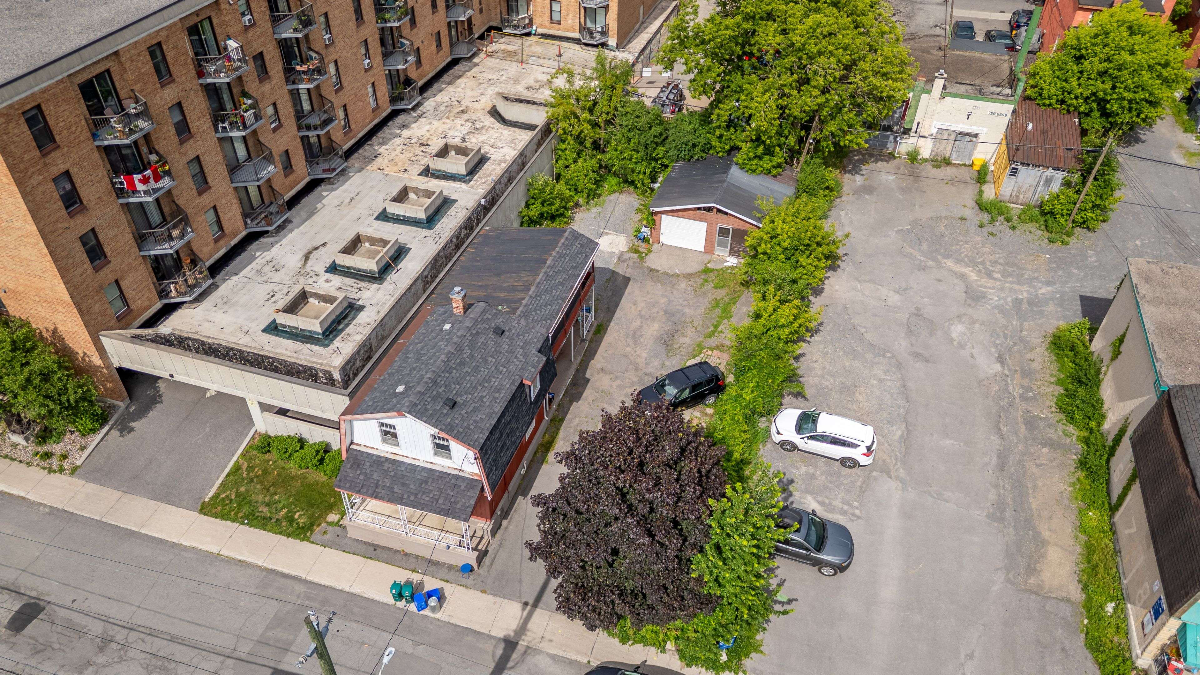 West Centre Town, ON K1Y 1K8,133 Forward AVE