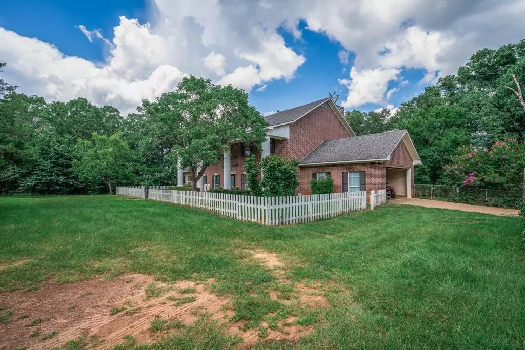 Winona, TX 75792,13952 CR 371