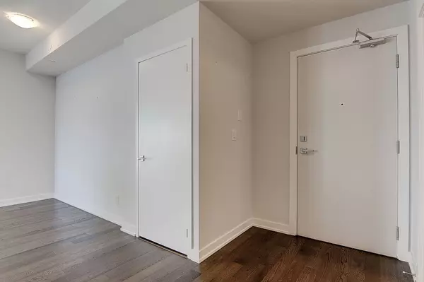 Mississauga, ON L5B 0J7,4011 Brickstone Mews #4510