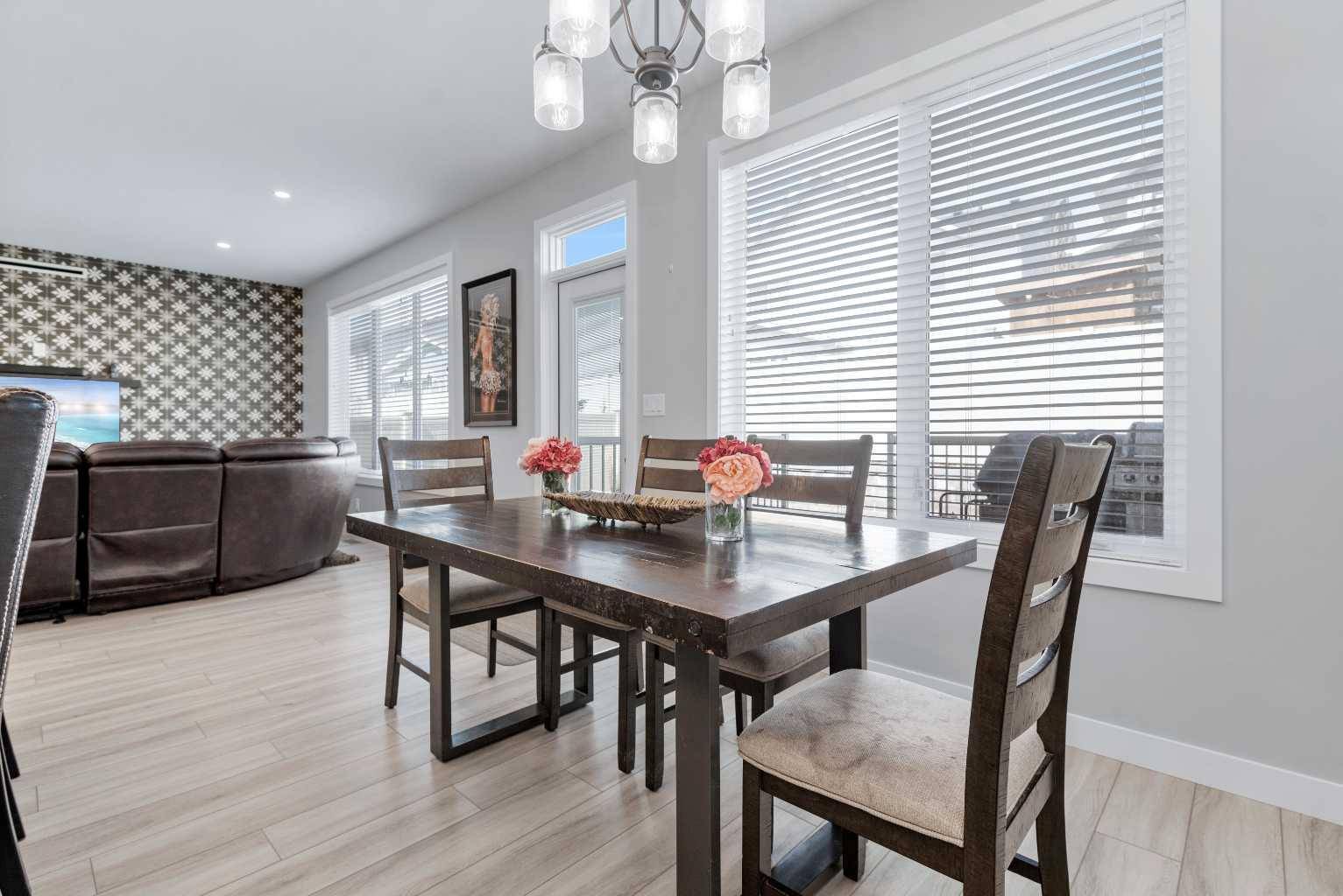 Red Deer, AB T4P 3E2,40 Ellington CRES