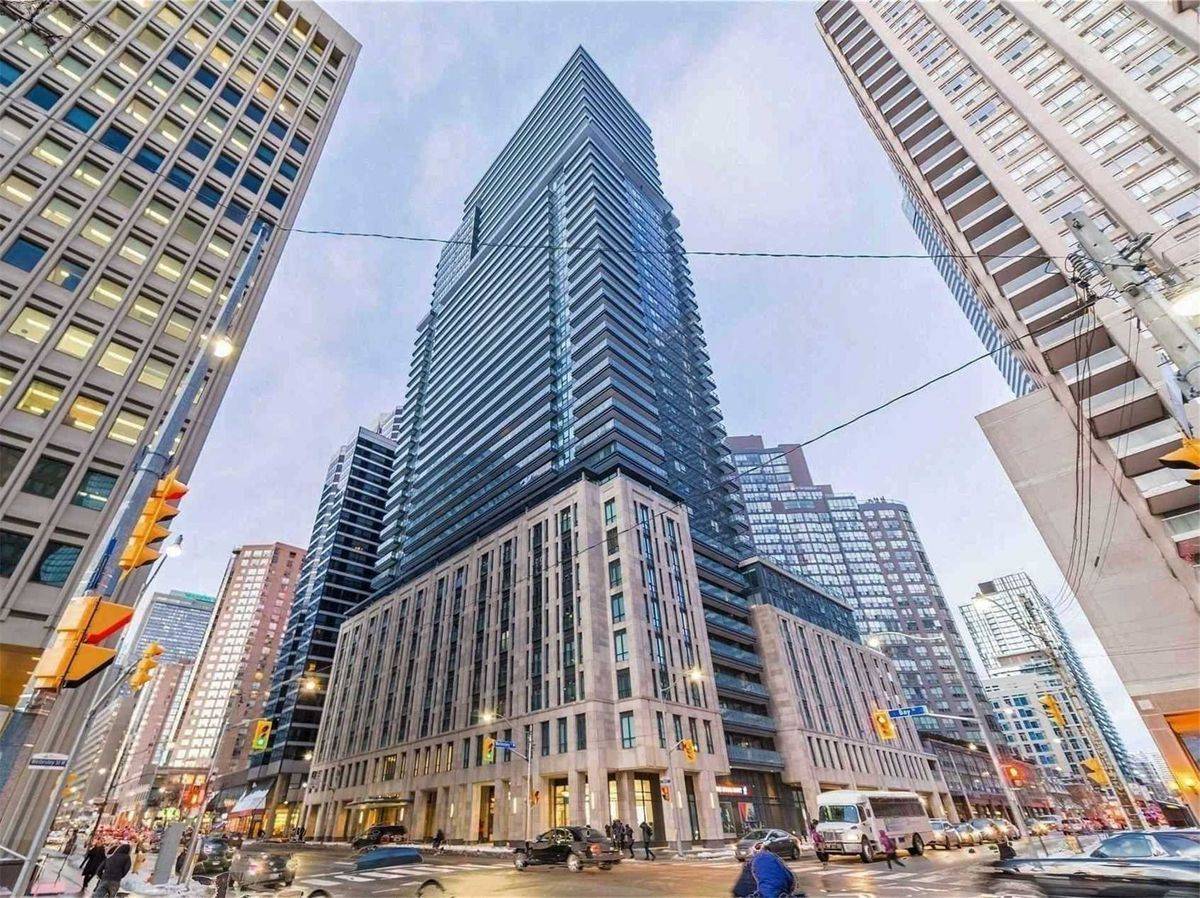 955 Bay ST #3904, Toronto C01, ON M5S 2A2