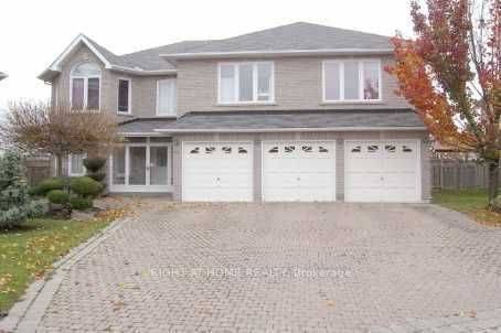 10 Fisico CT, Markham, ON L4B 3Z2