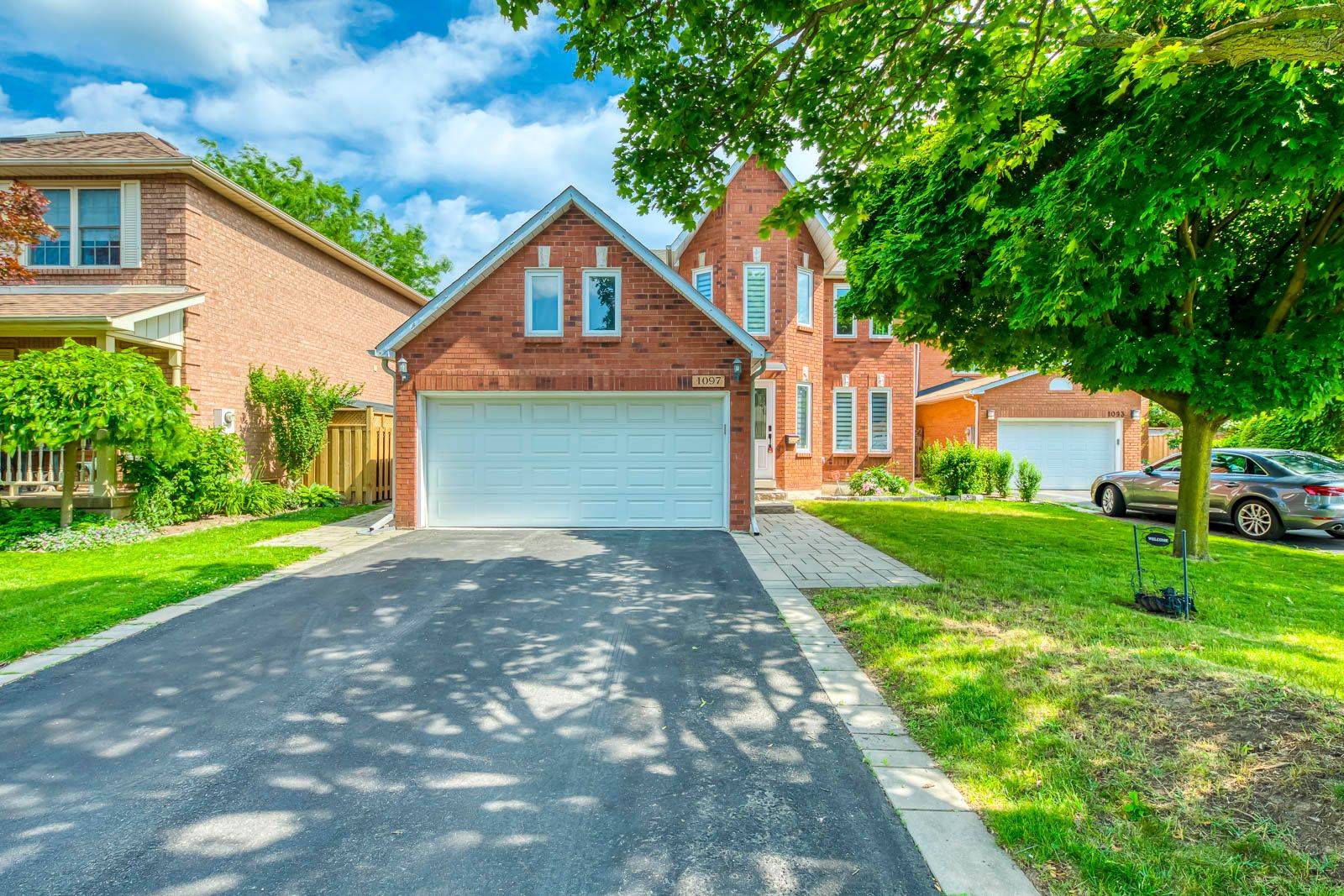 1097 Grandeur CRES, Oakville, ON L6H 4B4